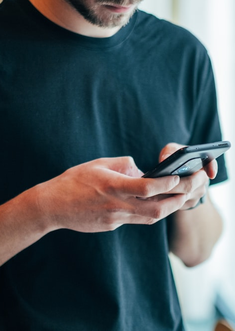 Man Texting